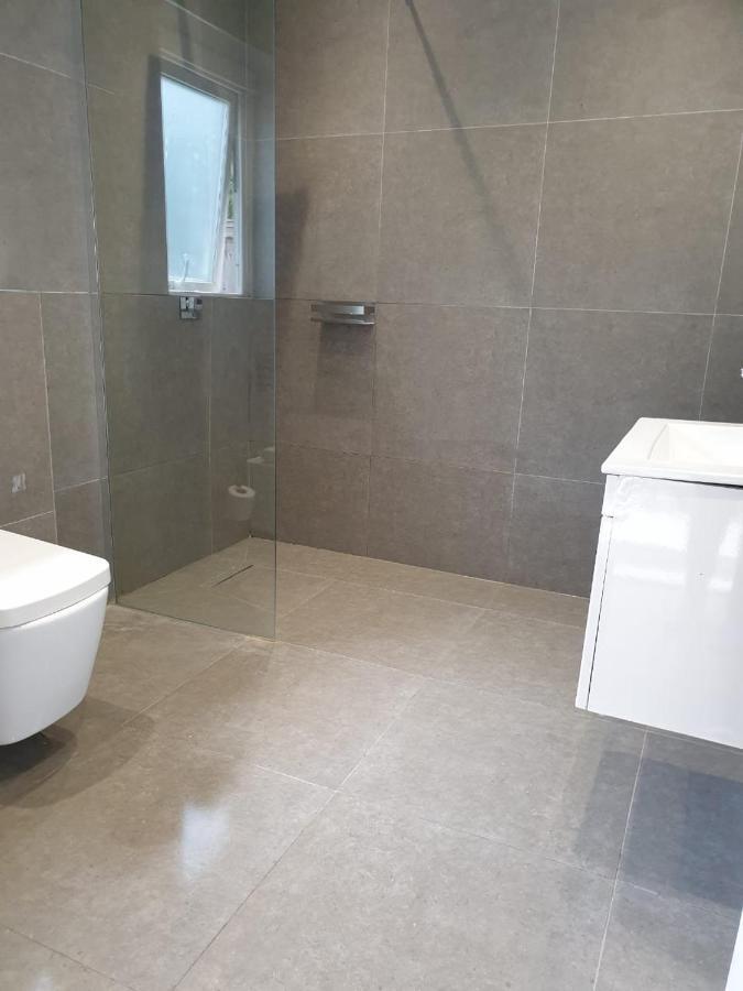 Balham, South Spacious F2, 6 Available Gasthof