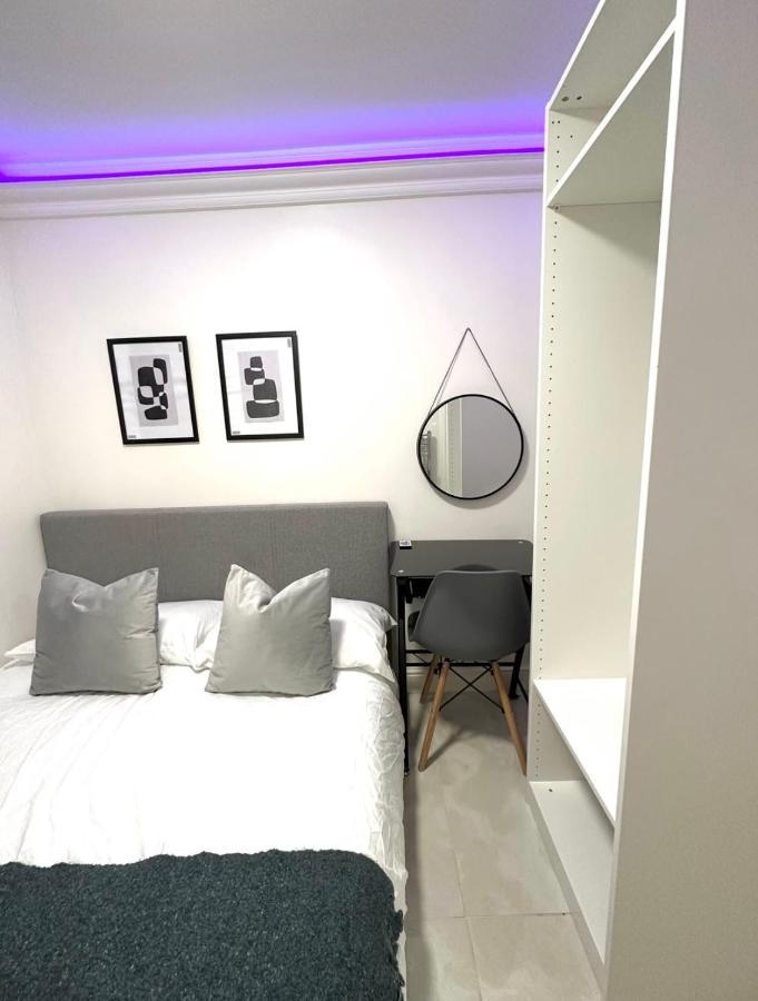 Casa de férias Stylish 3-bedroom Flat In Prime Location *
