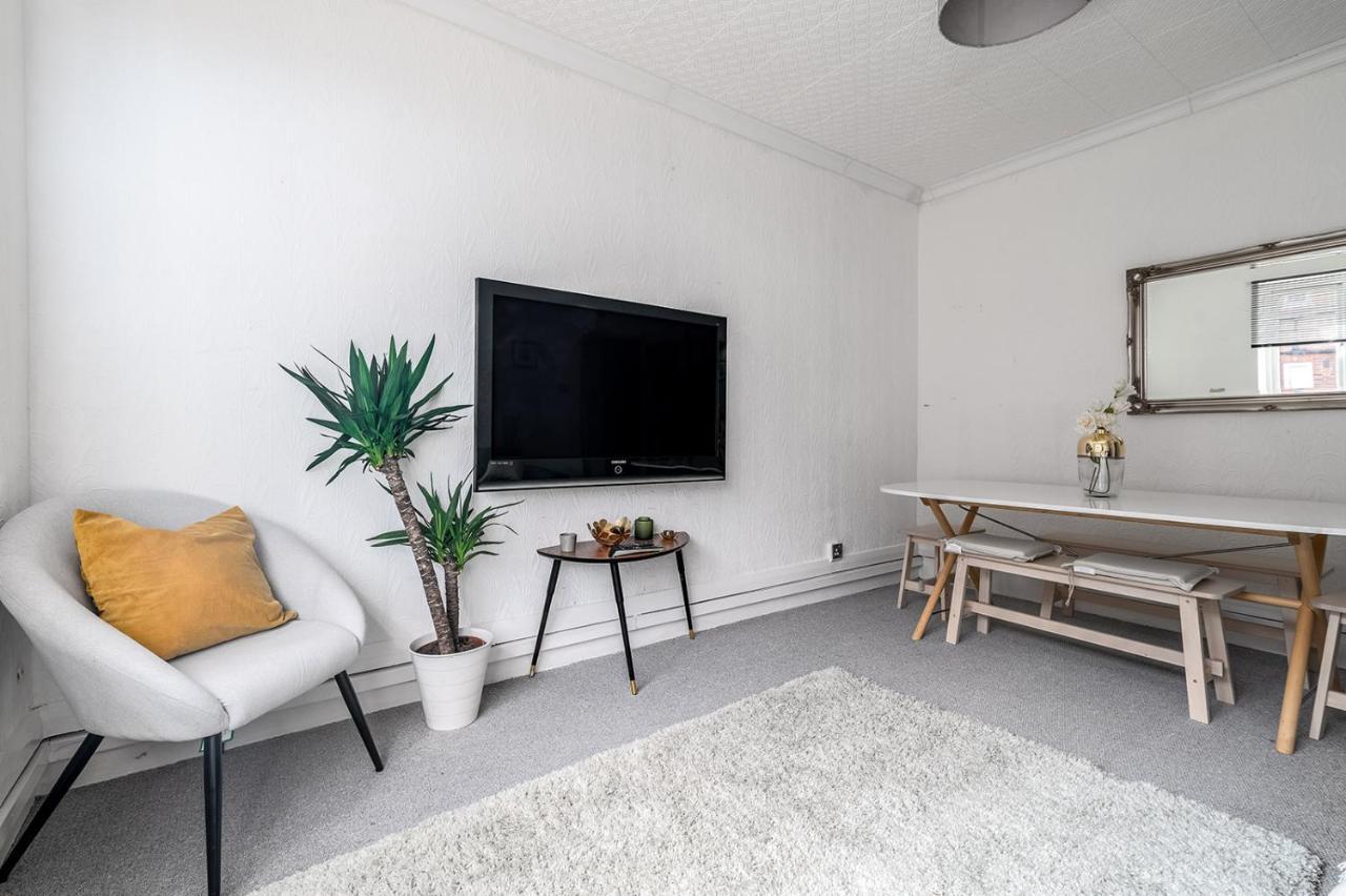 Apartment Astonishing Two Bedroom In Nelson *