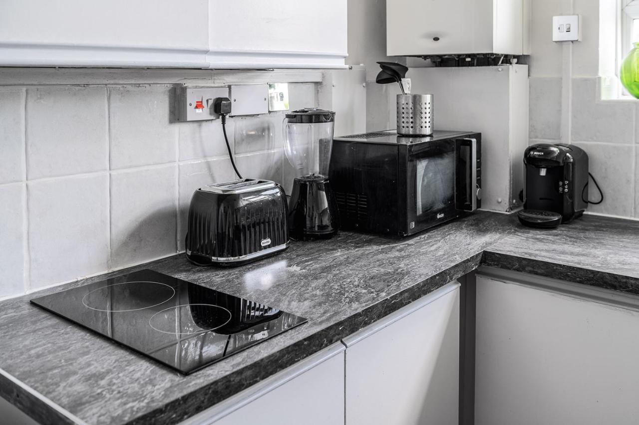 Astonishing Two Bedroom In Nelson London