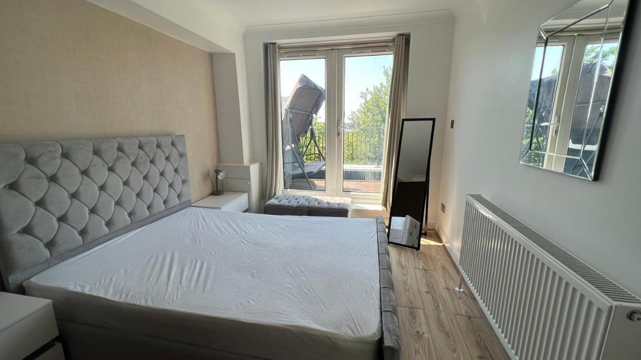 Comfy 2 Bedroom - Finchley Road, Apartment *