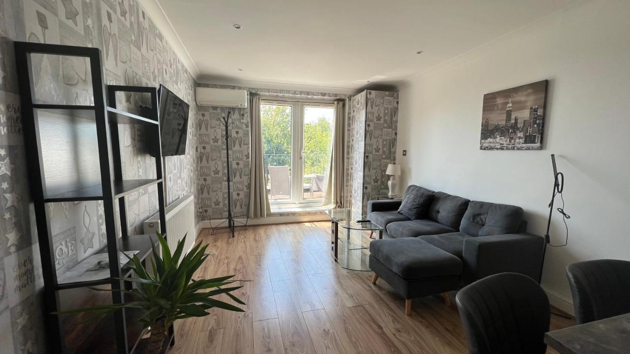 Comfy 2 Bedroom - Finchley Road, Apartment