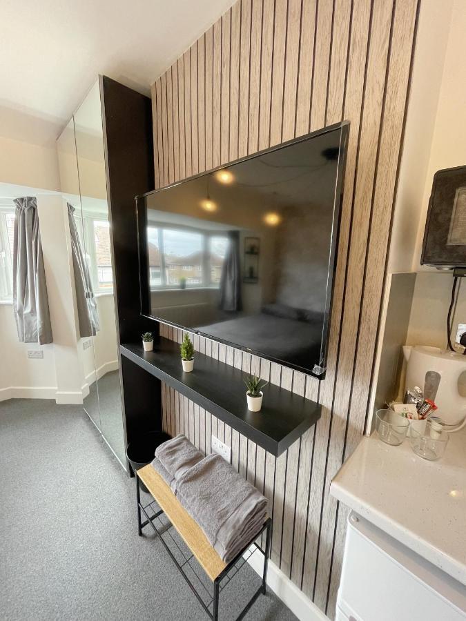Apartment Cosy Bright Close To Wembley Stadium London