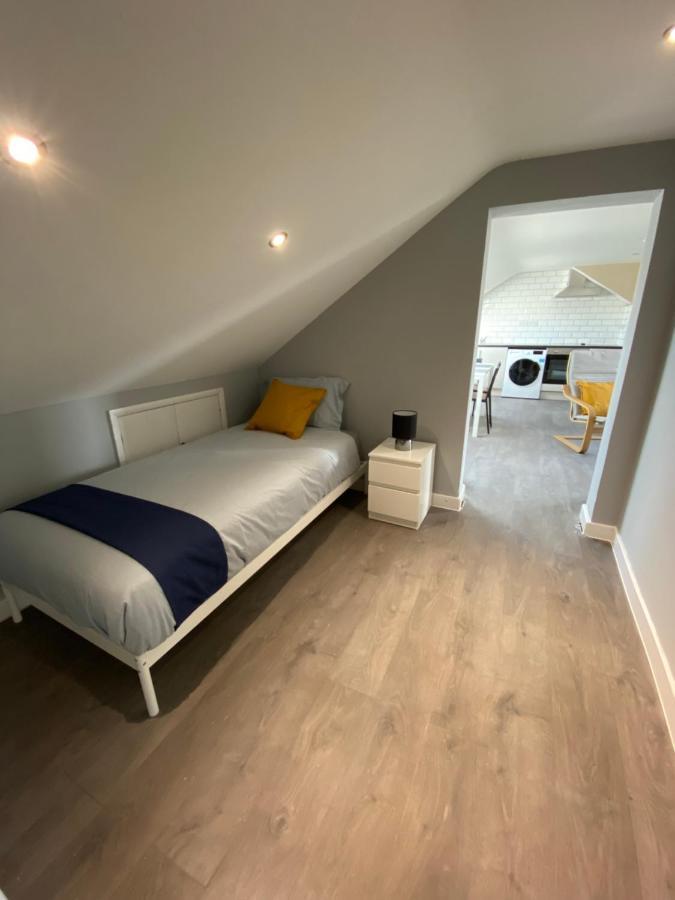 Apartment Stunning 1 Bedroom Flat In Wood