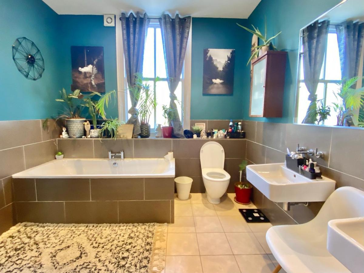 3bed 2bath Poplar Townhouse London