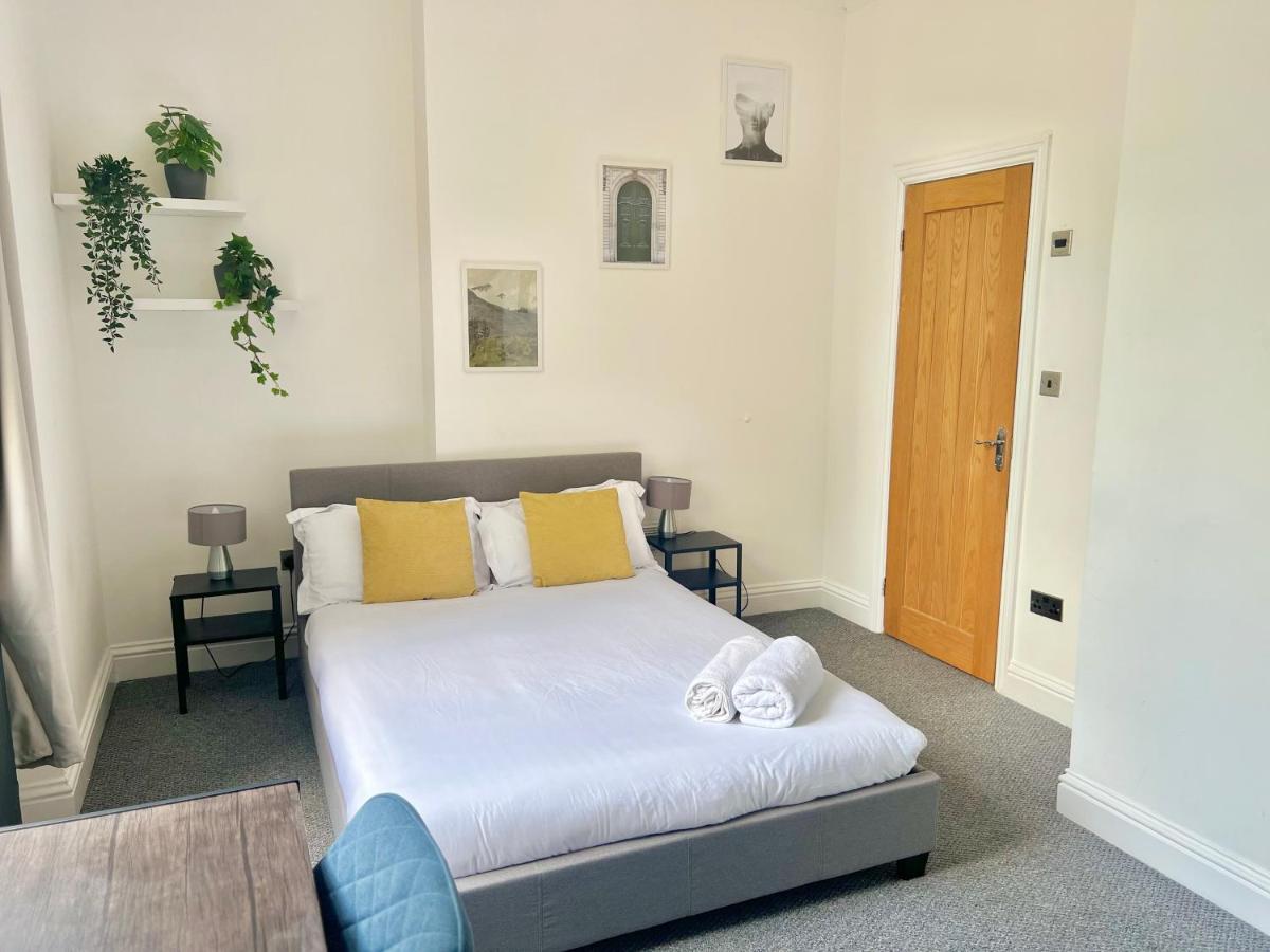 Apartment Stunning 2 Bed 2 Bath Luxury Apartment!