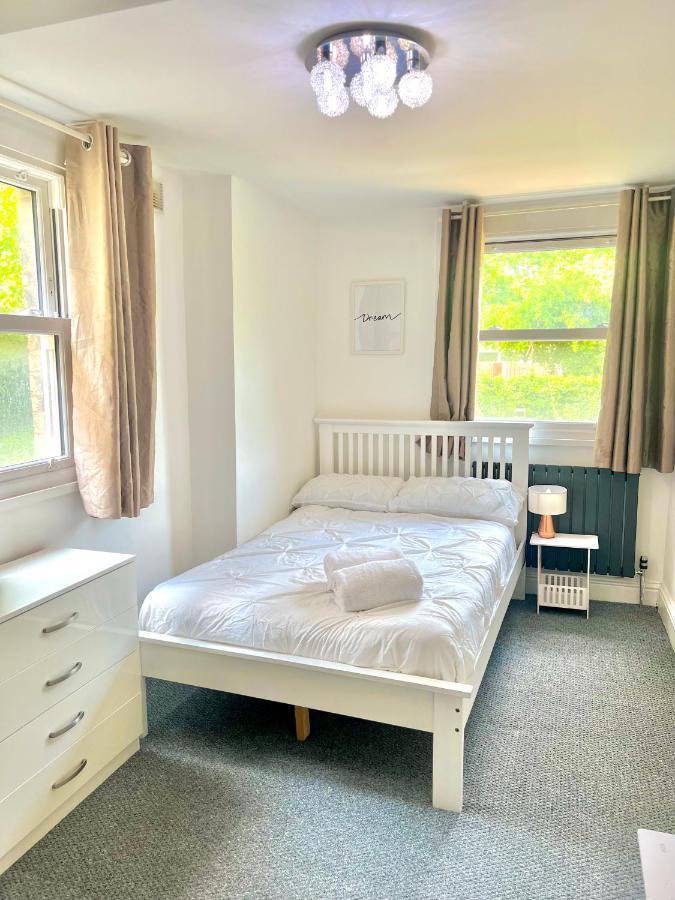 Stunning 2 Bed 2 Bath Luxury Apartment! *