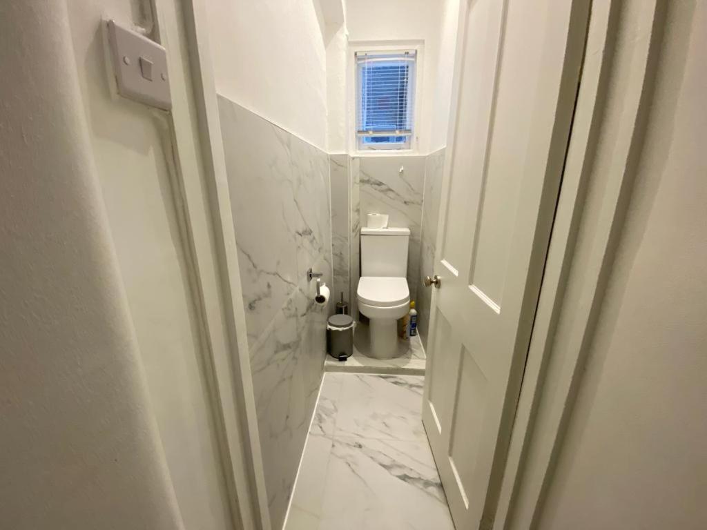 Apartment Beautuful 2 Bed In London