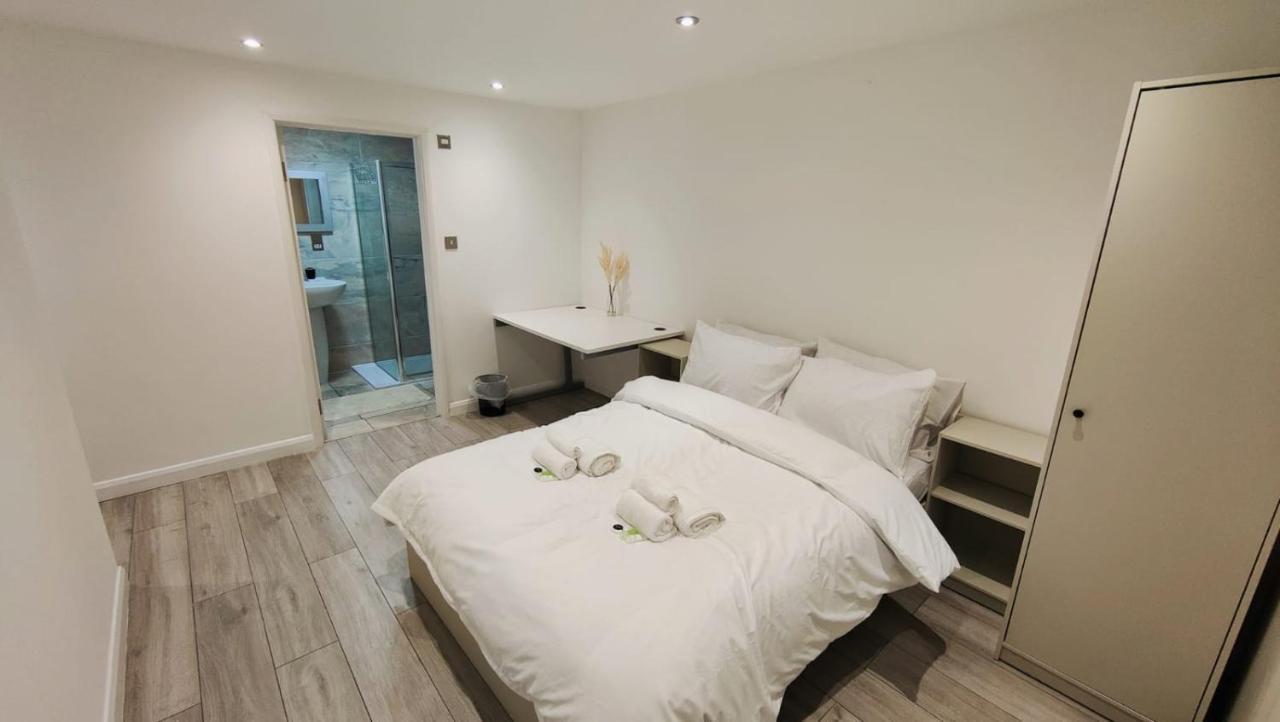 Apartment Printers Yard London