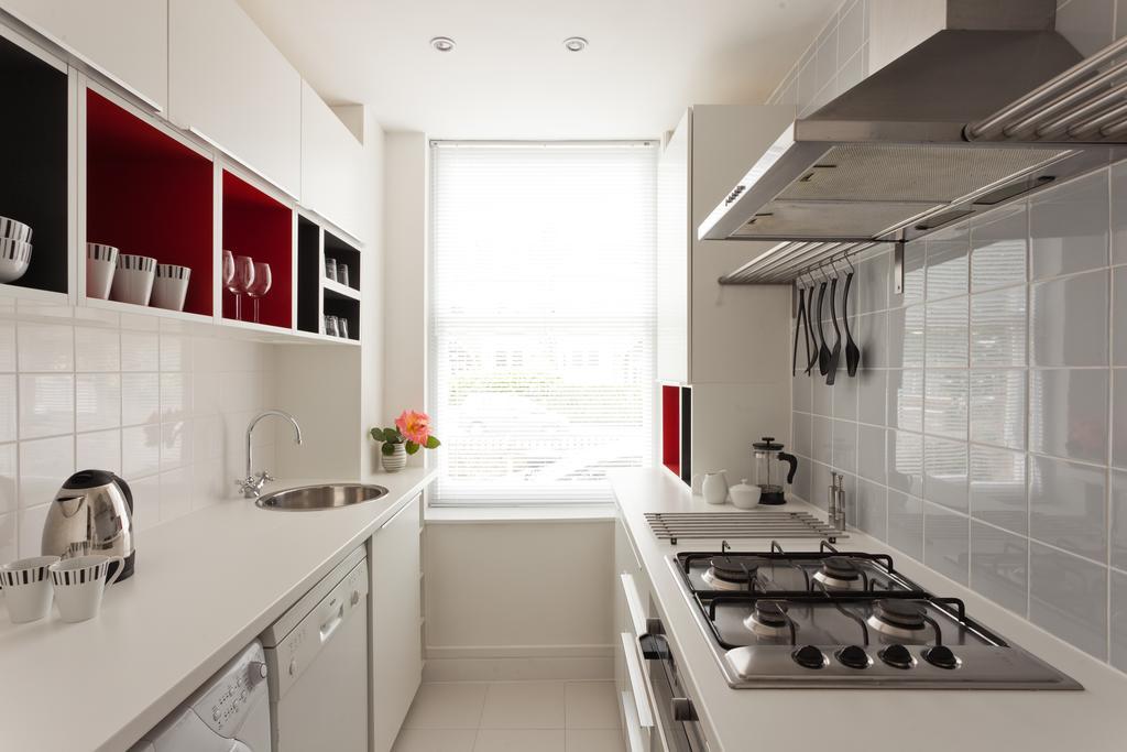118 Brondesbury Road *
