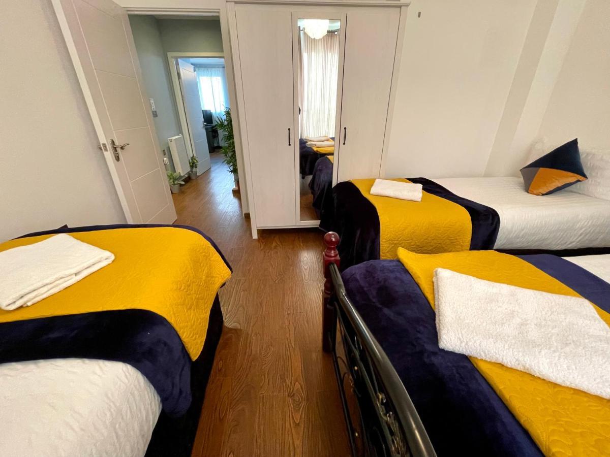 Stratford Luxury House: Spacious Garden Retreat Near Westfield Apartamento
