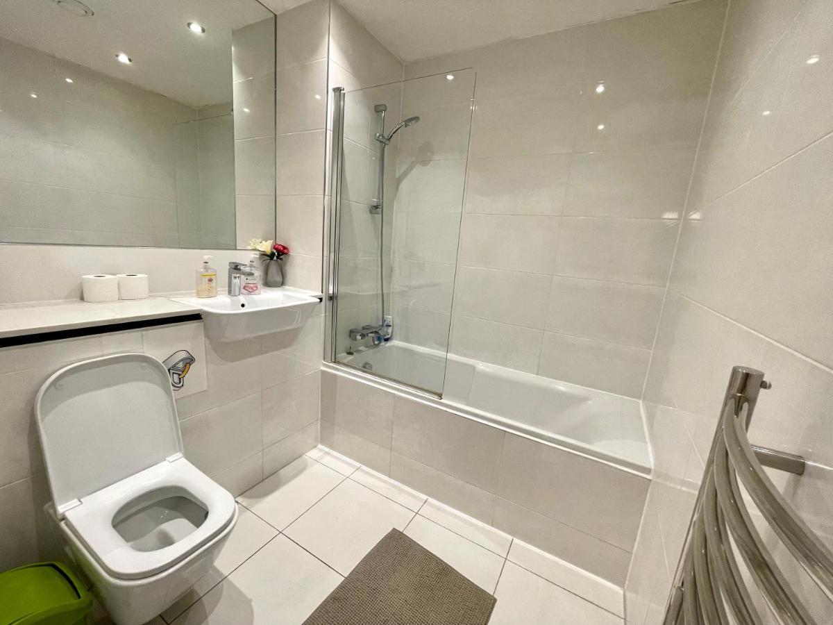 Apartamento Stratford Luxury House: Spacious Garden Retreat Near Westfield