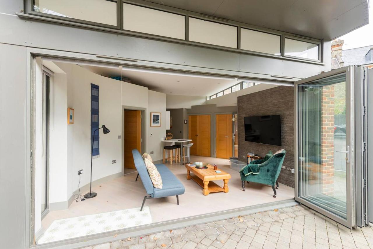 The House - Crouch End * London
