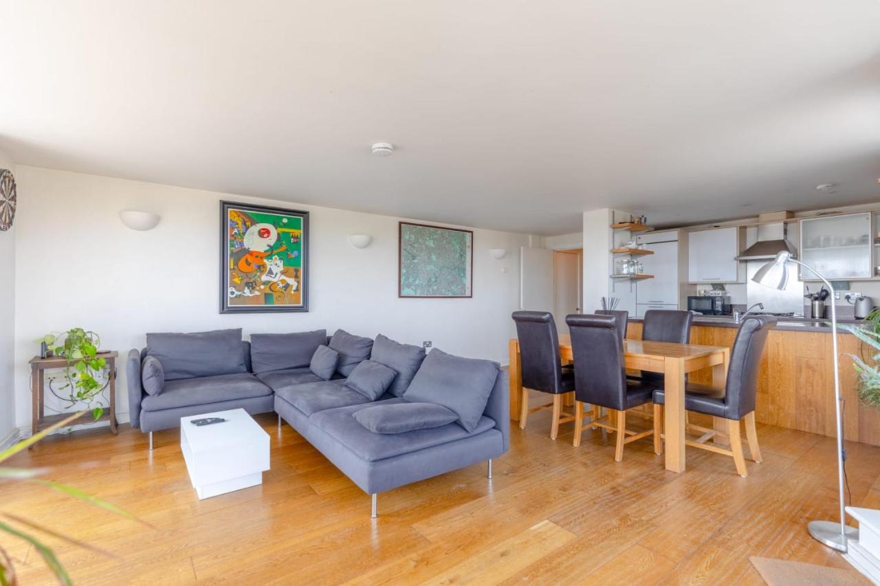 Lovely 2bd Flat With Balcony - Stoke Newington