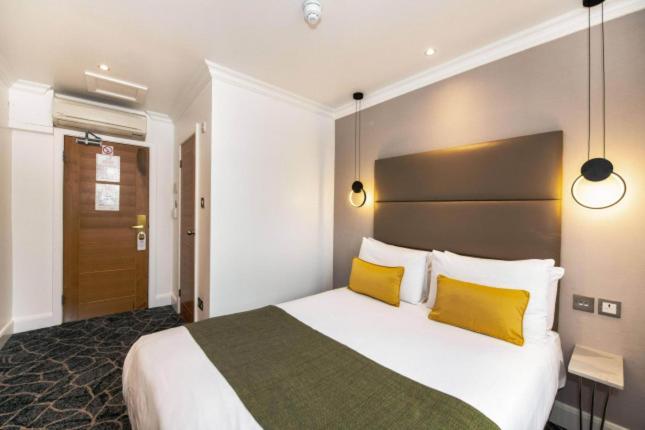 Queens Park Hotel