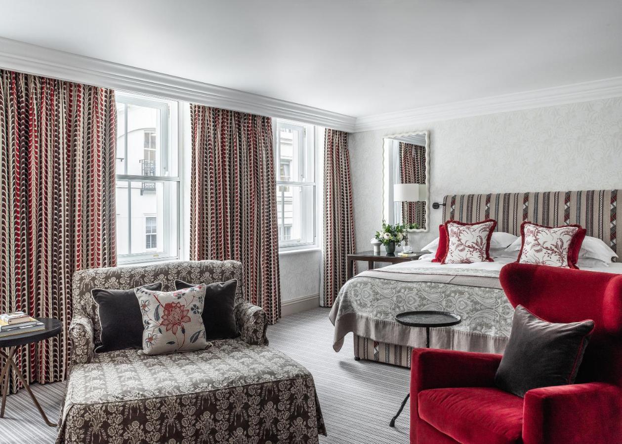 Brown's Hotel, A Rocco