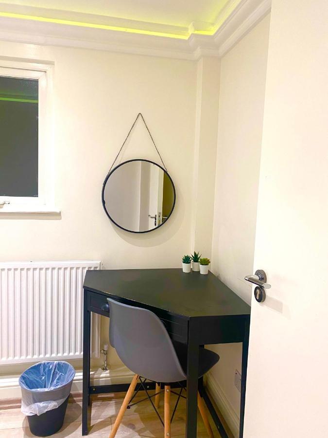 Stylish 3-bedroom Flat In Prime Location Casa de férias Londres