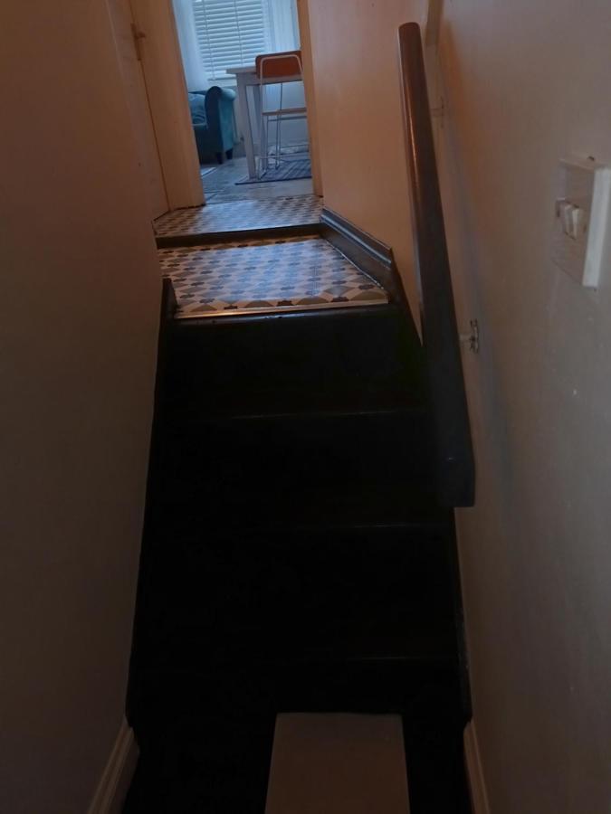 3 Bed Lovely Garden Flat Wandsworth Apartment