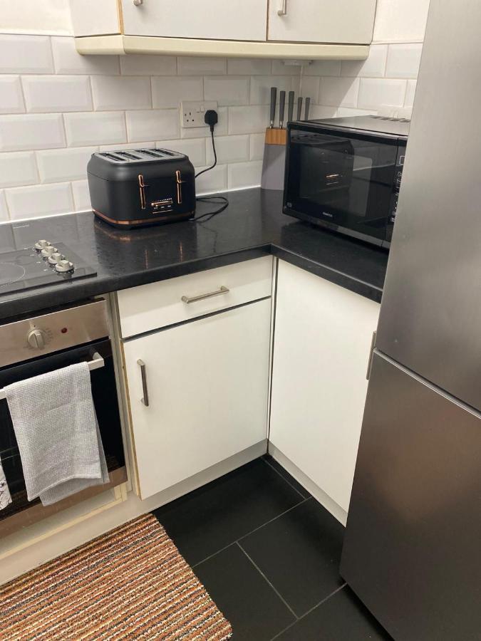 Apartment Streatham High Street *