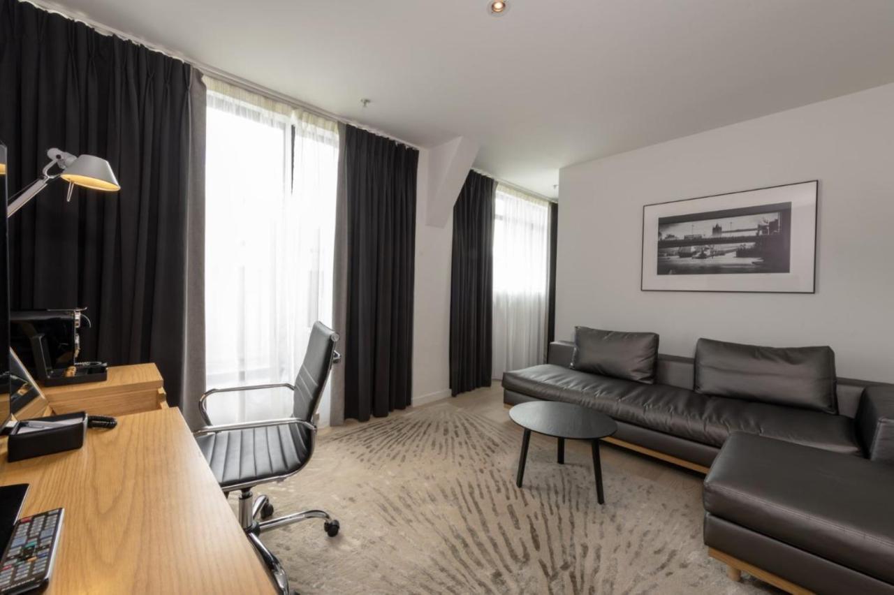 Apex Of 4* London