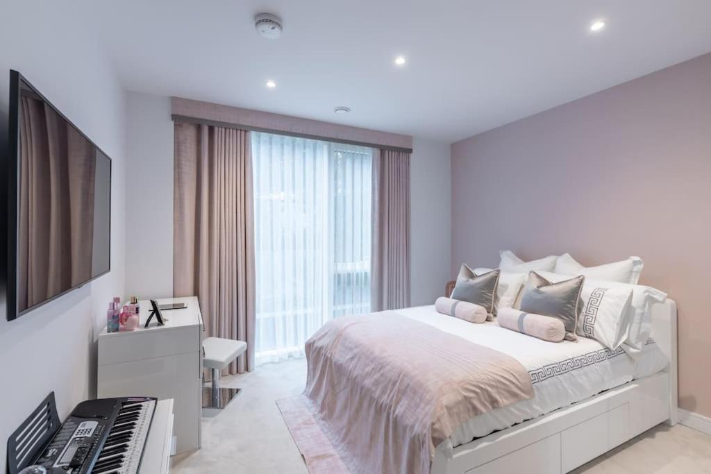 Luxury 2 Bed Apartment, Chelsea. Apartamento *
