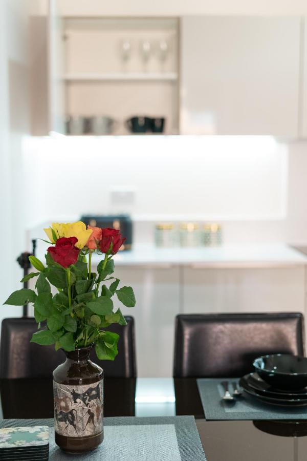 Luxury Riverview Greenwich 2bed Apt- Sleep 6 Guests-5min From 02 Arena- Playstation 4 Provided London