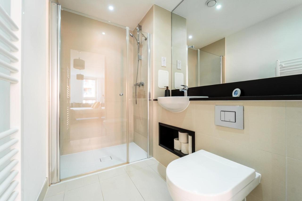 Luxury Riverview Greenwich 2bed Apt- Sleep 6 Guests-5min From 02 Arena- Playstation 4 Provided London