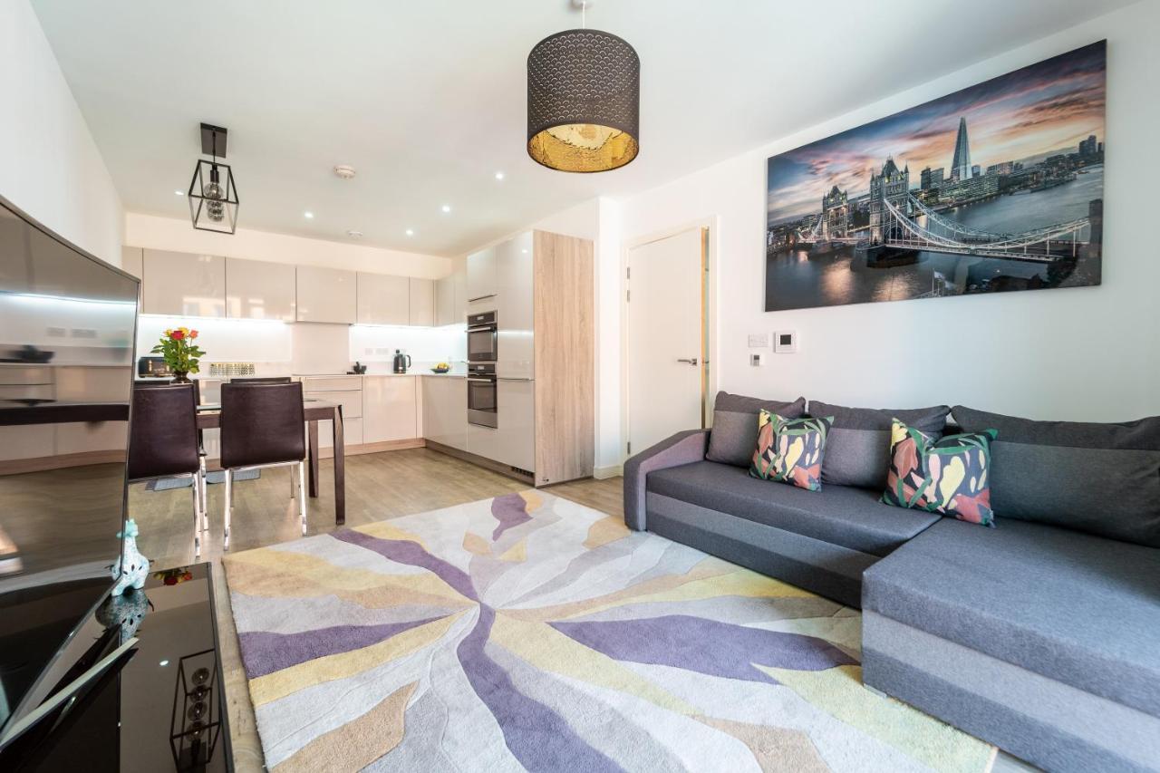 Luxury Riverview Greenwich 2bed Apt- Sleep 6 Guests-5min From 02 Arena- Playstation 4 Provided