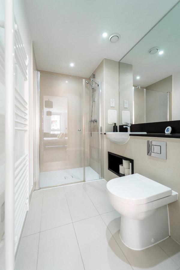 Luxury Riverview Greenwich 2bed Apt- Sleep 6 Guests-5min From 02 Arena- Playstation 4 Provided * London