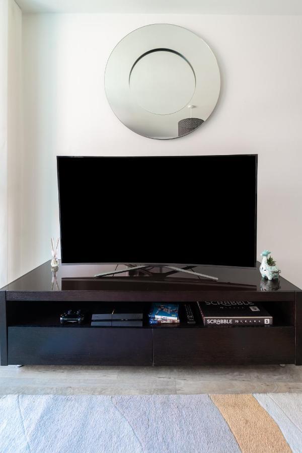 Luxury Riverview Greenwich 2bed Apt- Sleep 6 Guests-5min From 02 Arena- Playstation 4 Provided Apartment *