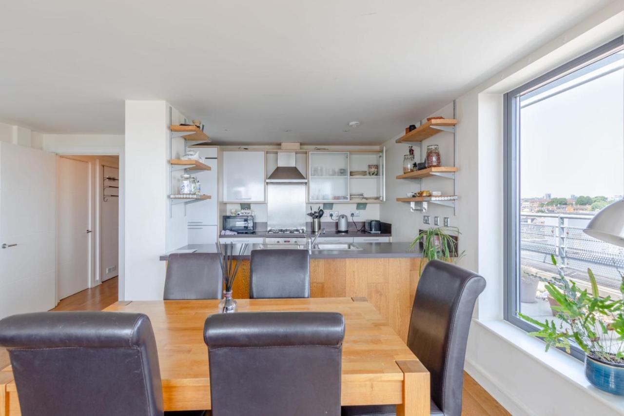 Lovely 2bd Flat With Balcony - Stoke Newington Apartamento