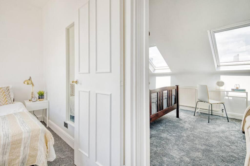 Apartment 3 Bed Flat Near Chelsea *
