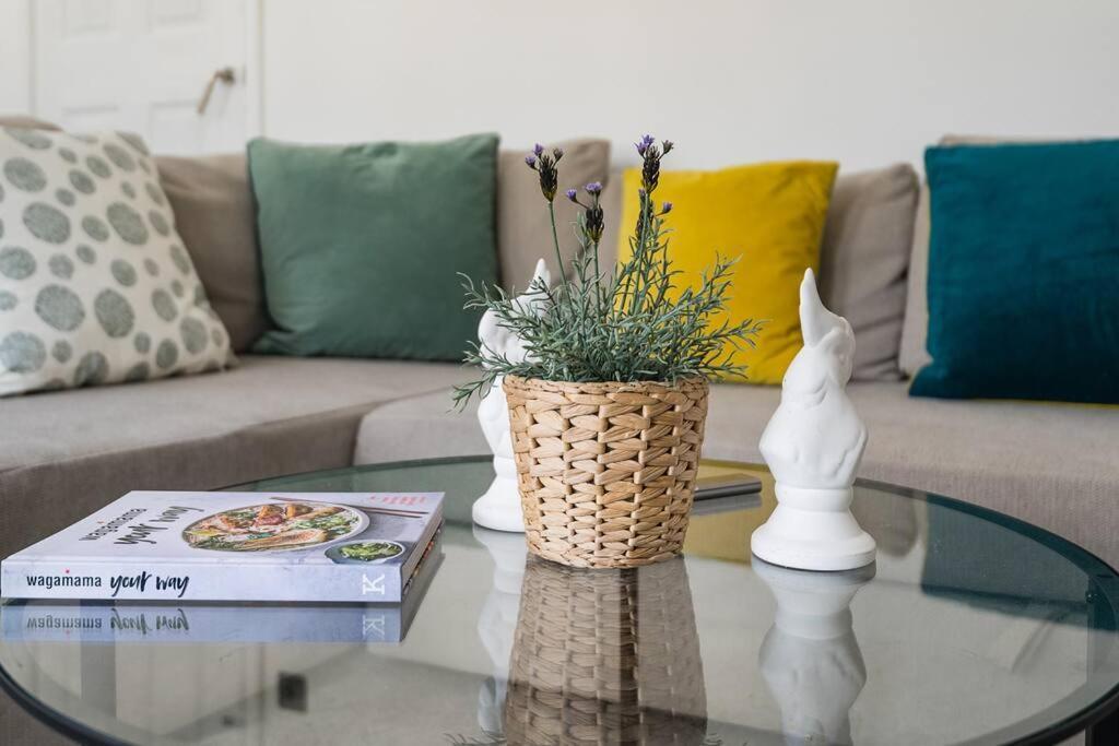 3 Bed Flat Near Chelsea Apartment