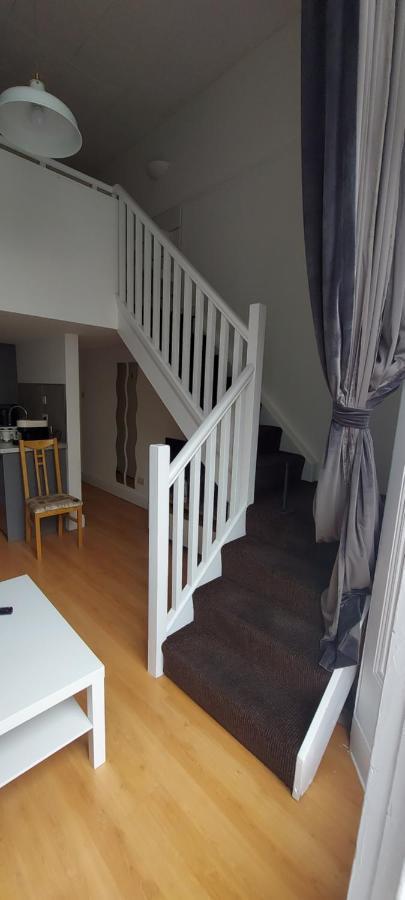Flat In The Center Of 8 Apartment *