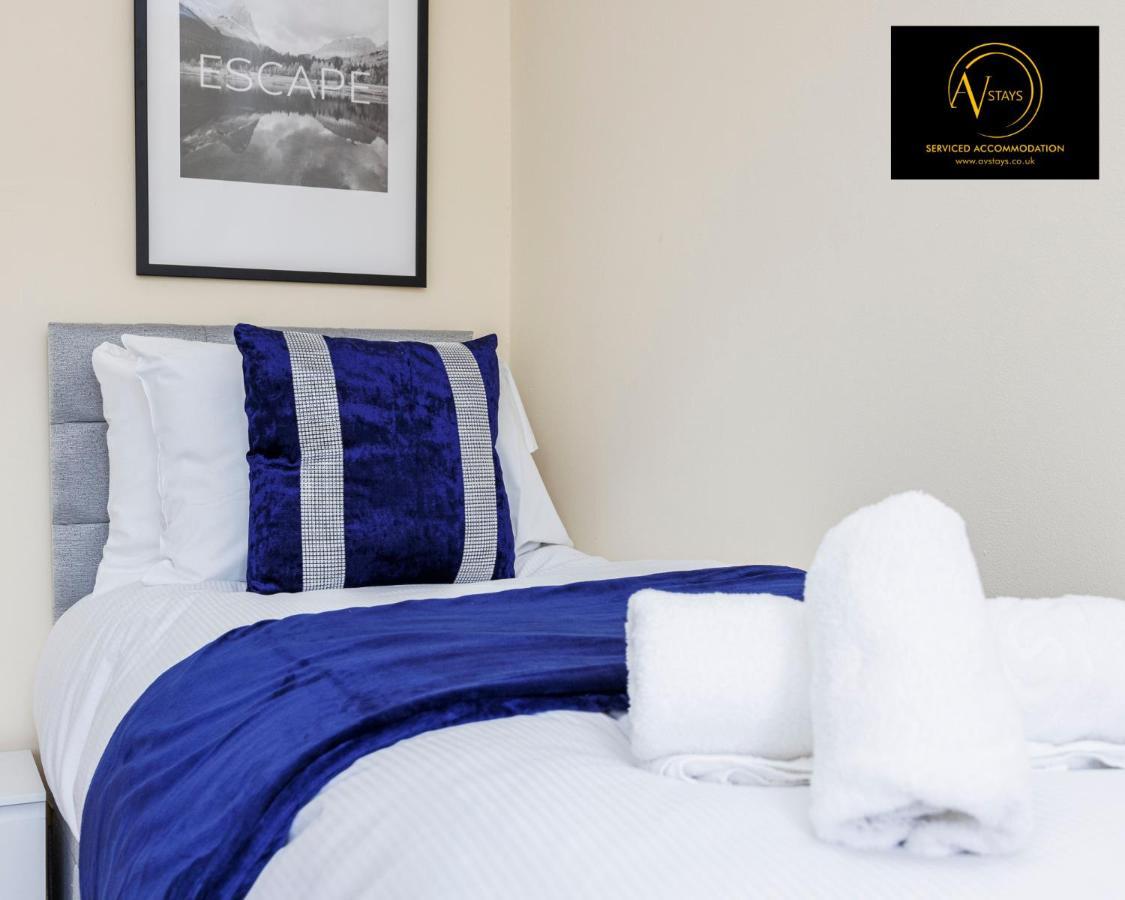2 Bedroom House By Av Stays Short Lets Croydon With Free Wi-fi Holiday home *
