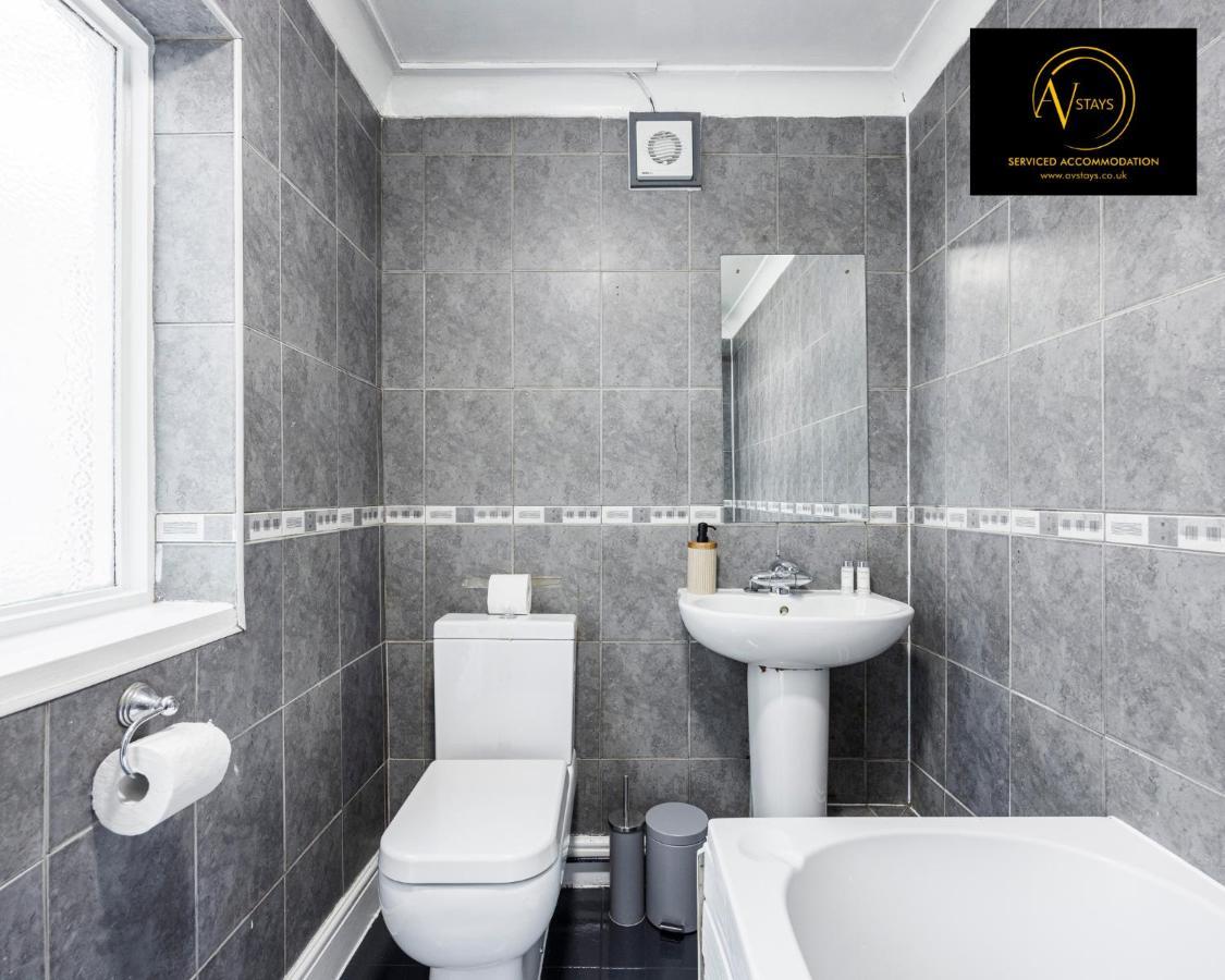 2 Bedroom House By Av Stays Short Lets Croydon With Free Wi-fi Holiday home