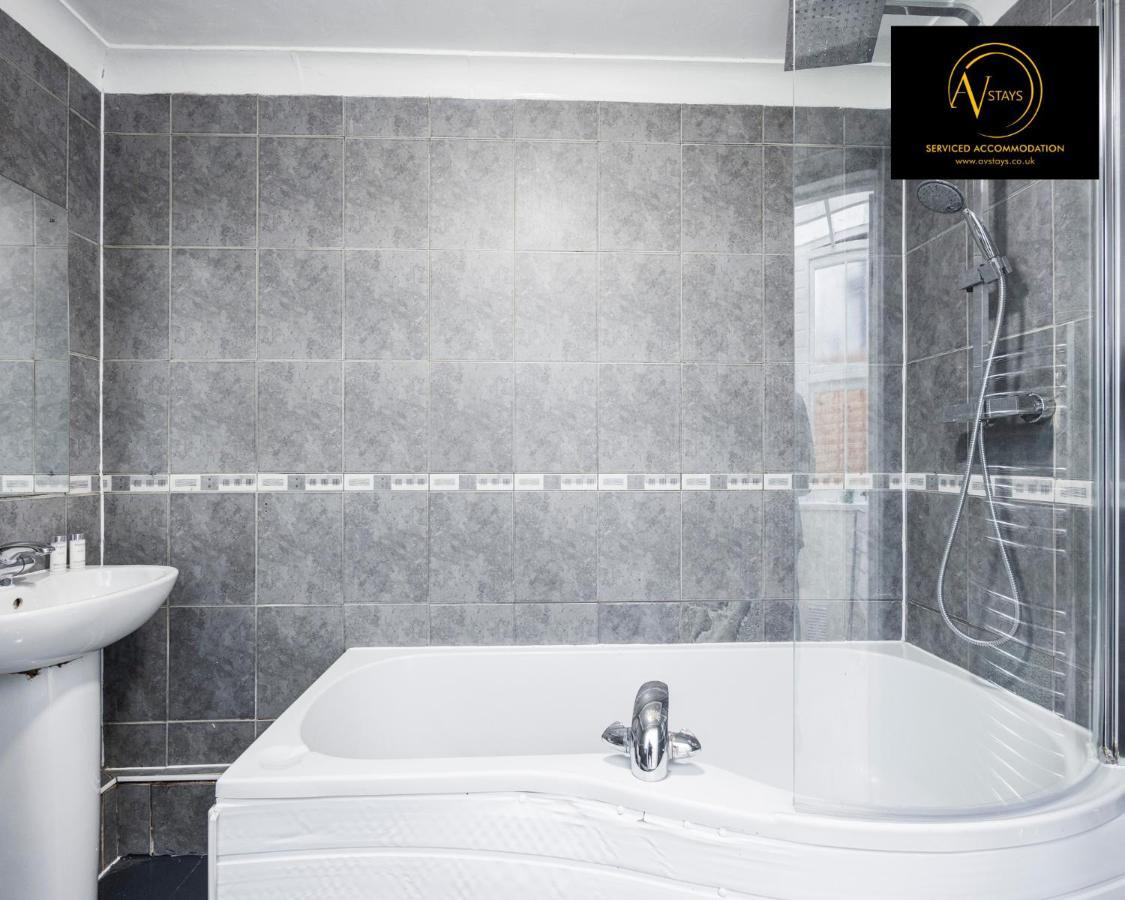 2 Bedroom House By Av Stays Short Lets Croydon With Free Wi-fi Holiday home London