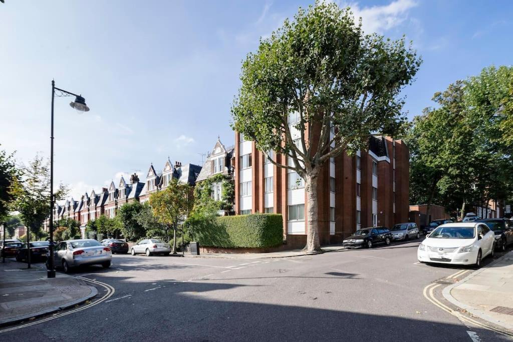 Big And Bright 2 X Double Bedroom Flat In Highgate Apartment *