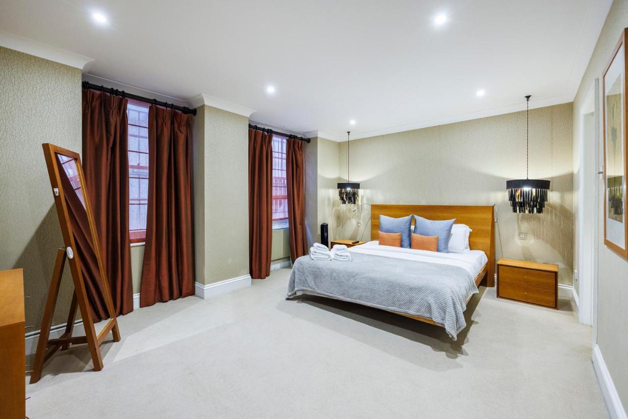 Hyde Park Hideaway Sleeps 6 Apartment