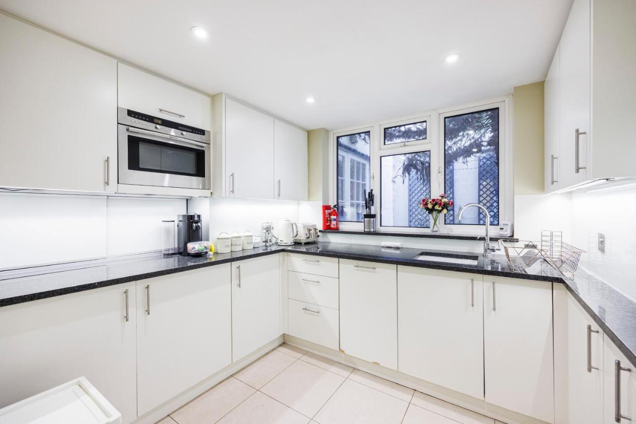 Hyde Park Hideaway Sleeps 6 London