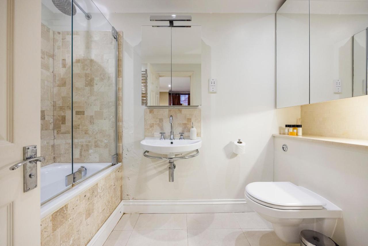 Hyde Park Hideaway Sleeps 6 * London
