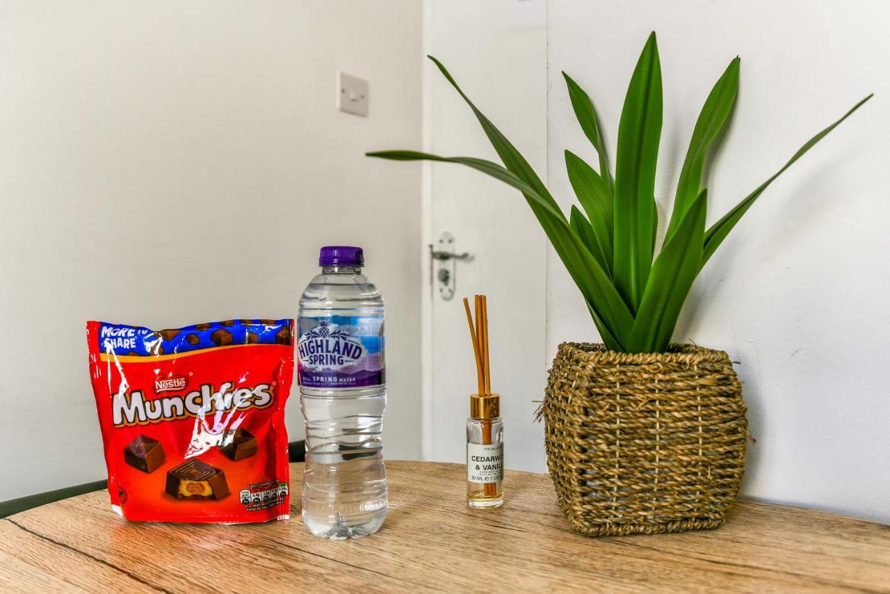 Chapel Market, Studio In Angel- Sleeps Upto 3