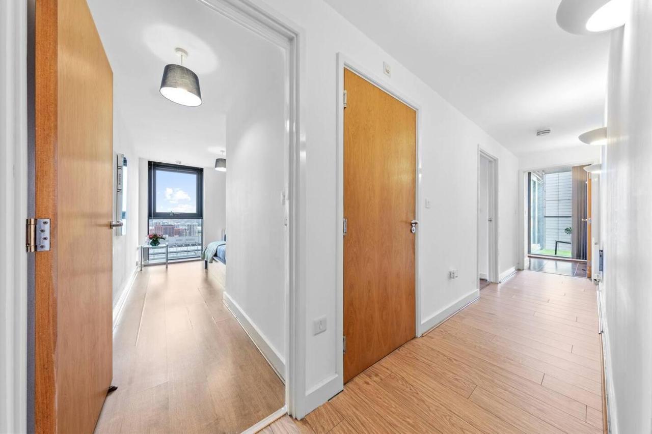 Lovely & Cosy 2 Beds Skyline View Apartamento Londres