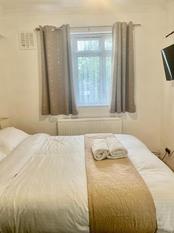 Homestay Charming Double-bedroom In Flat London