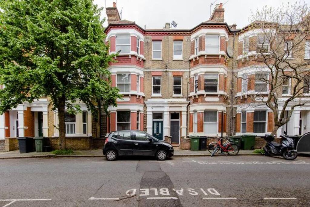 Apartment Quiet 2x Bedroom Victorian Terrace Flat + Garden *