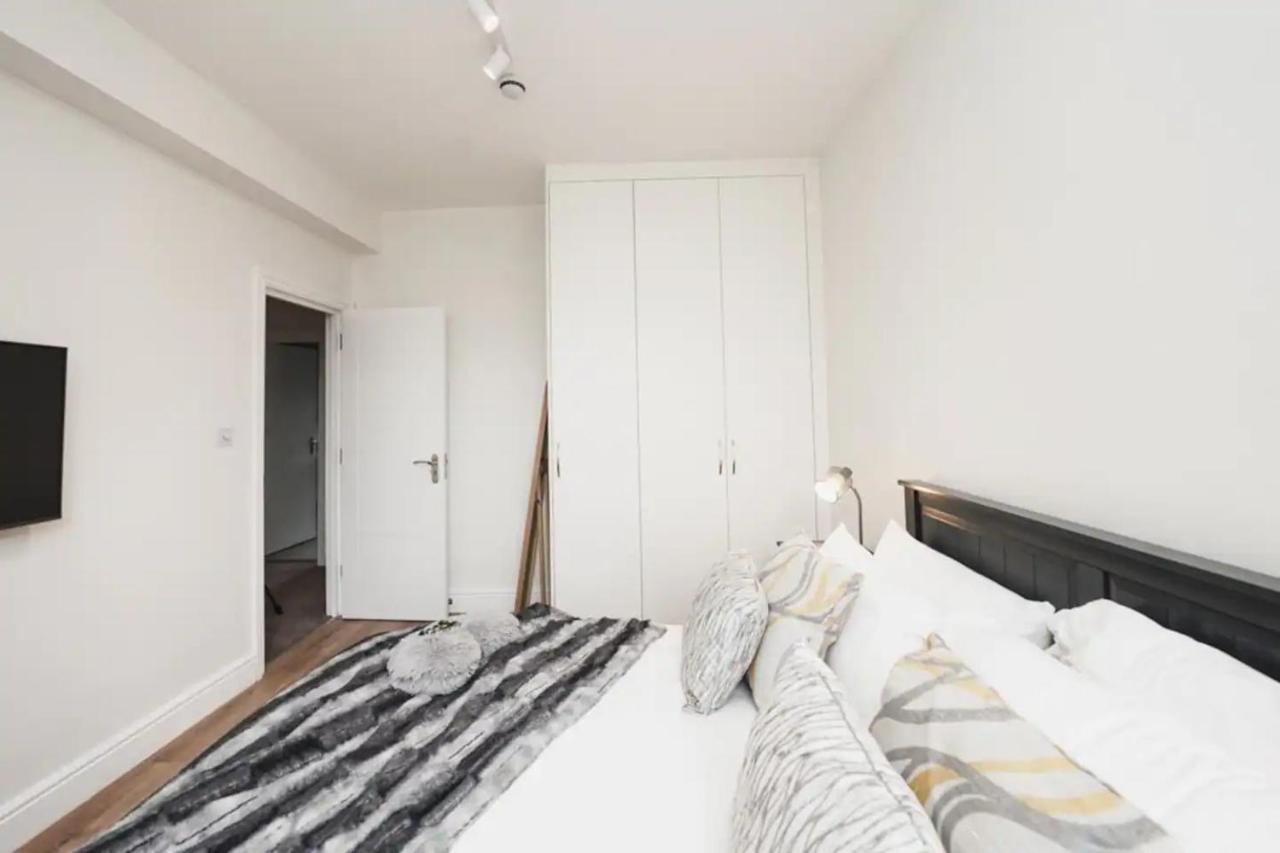 Spacious Family With Games & Garden Ferienhaus *