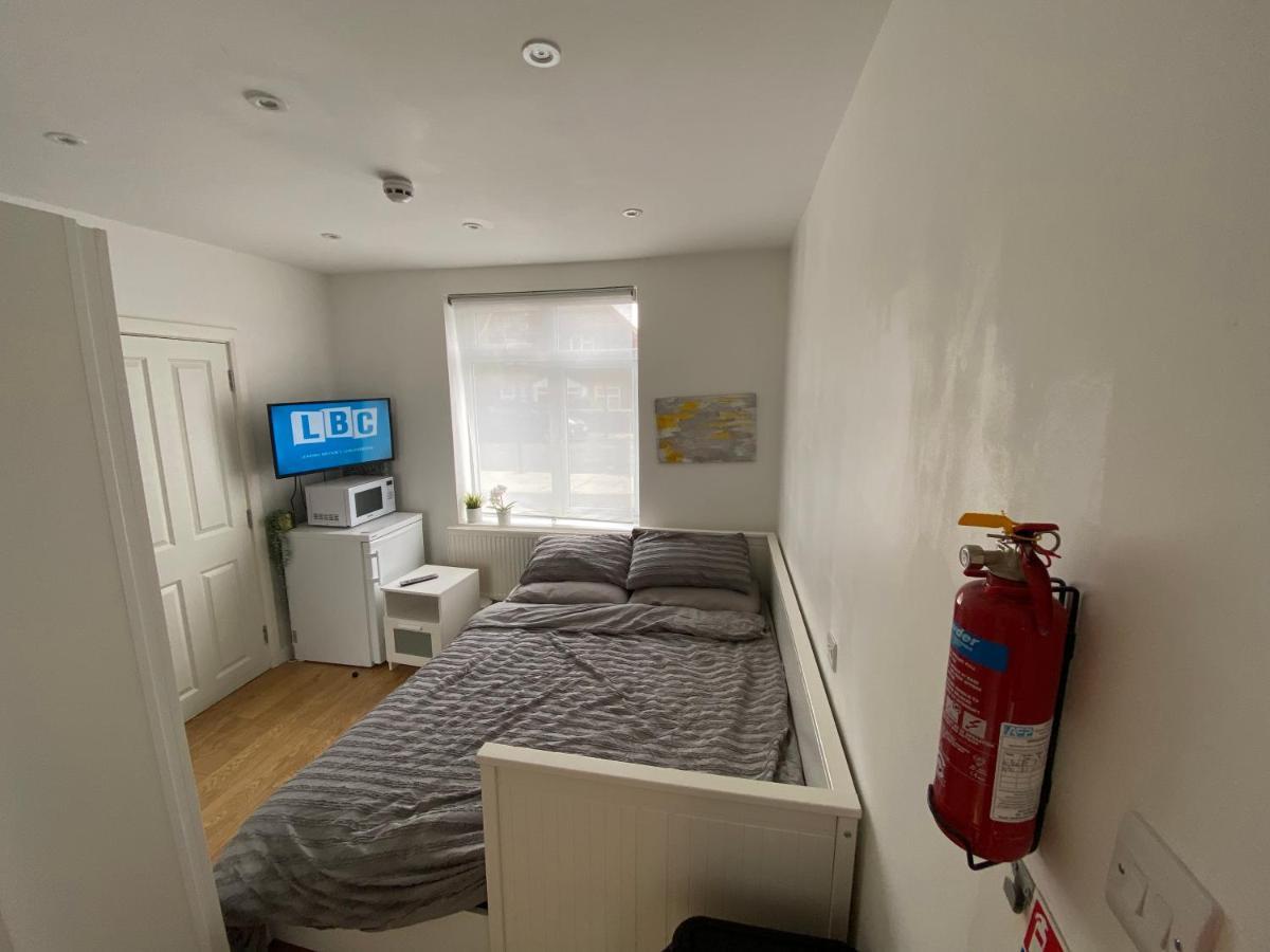 West Acton Studio Flat * London