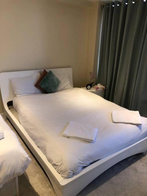 Apartment Stunning 3 Bedroom In *