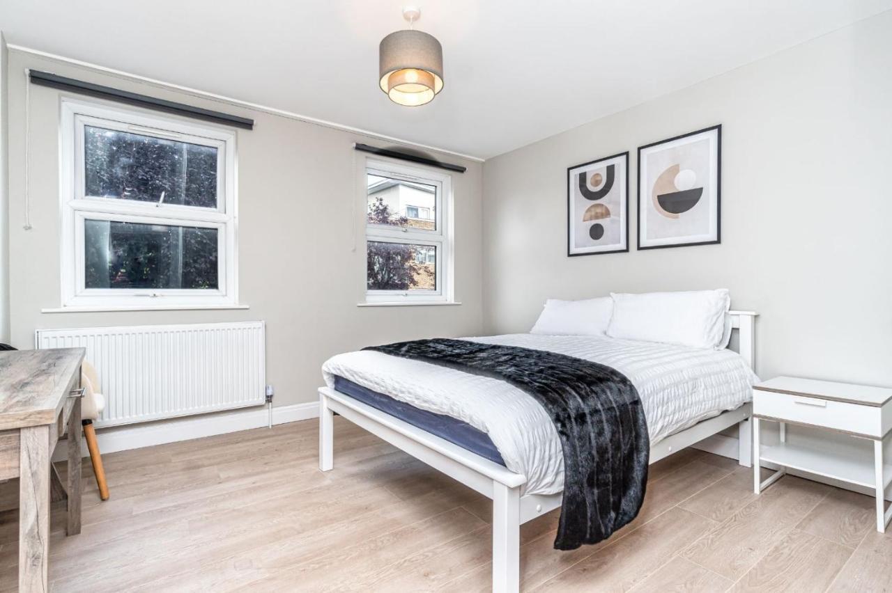 Bright In Canary Wharf Guest house *