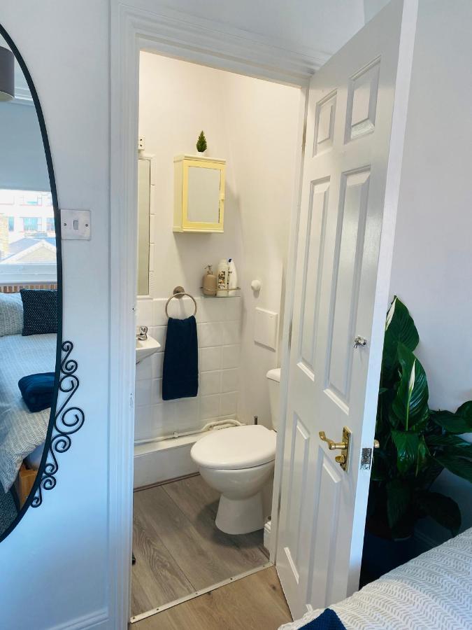 Haggerston Apartment